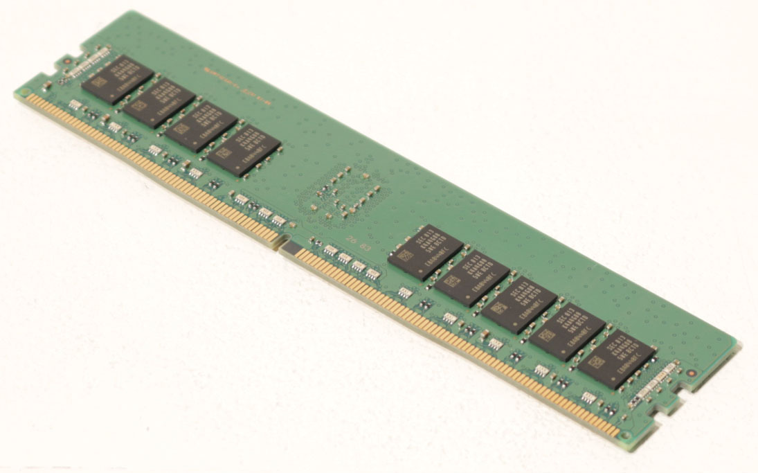 8 GB Samsung DDR4-2666